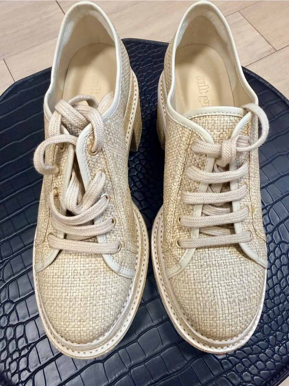 Cult Gala never worn - Women's shoe Natural Beige